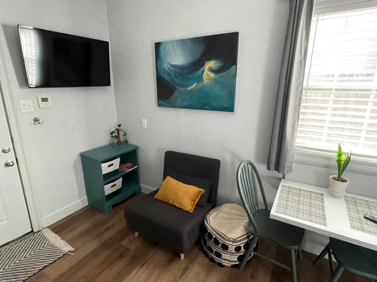 The Lafayette 'Tiny Home' Apartment Exterior photo